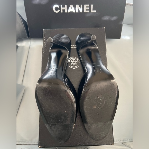 CHANEL Black Patent Silver Cap Toe CC Leather Mules Heels Shoes 38 Box HOST PICK - Picture 4 of 7
